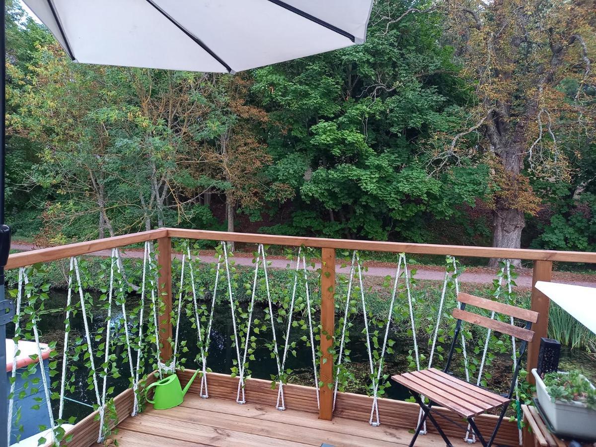 Apartment Atypique Independant Sur Peniche Metz